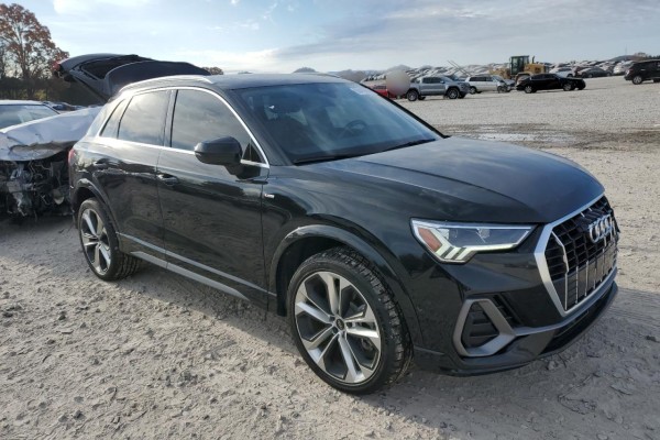 2021 Audi Q3 с пробегом 56 862 миль