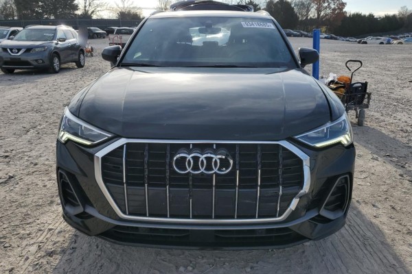 2021 Audi Q3 с пробегом 56 862 миль