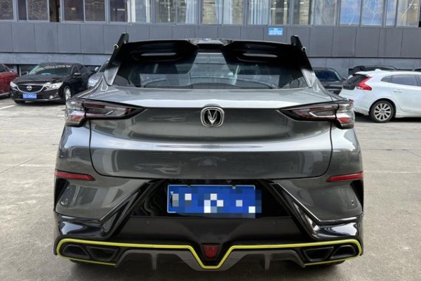 2022 Changan UNI-T с пробегом 33 000 км