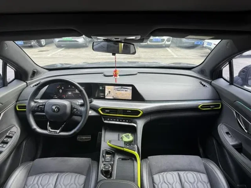 2022 Changan UNI-T с пробегом 33 000 км