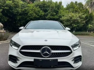 2021 Mercedes-Benz A-Класс с пробегом 40 000 км
