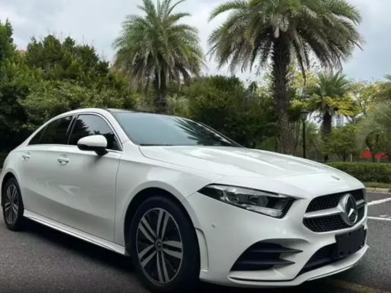 2021 Mercedes-Benz A-Класс с пробегом 40 000 км