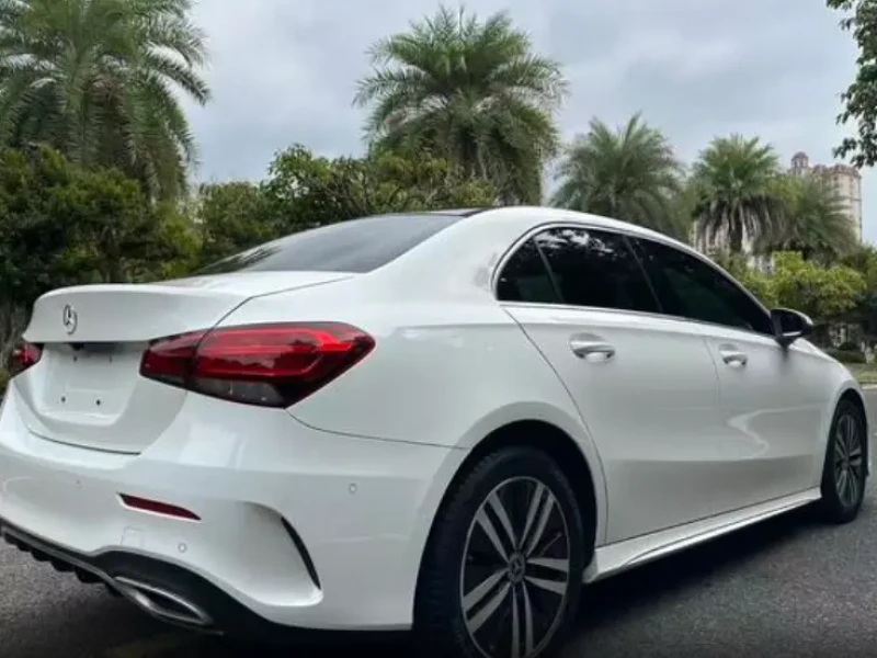 2021 Mercedes-Benz A-Класс с пробегом 40 000 км