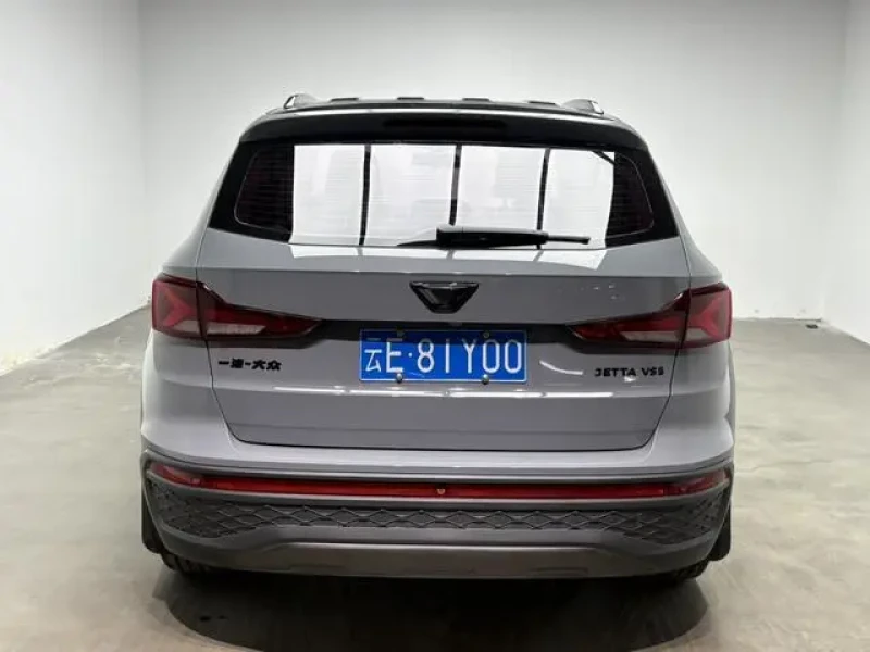 2022 Jetta VS5 с пробегом 31 000 км