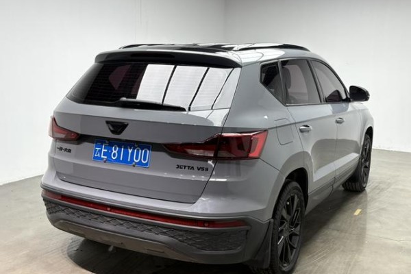 2022 Jetta VS5 с пробегом 31 000 км