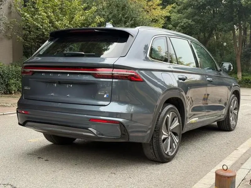 2022 Geely Xingyue L с пробегом 101 000 км