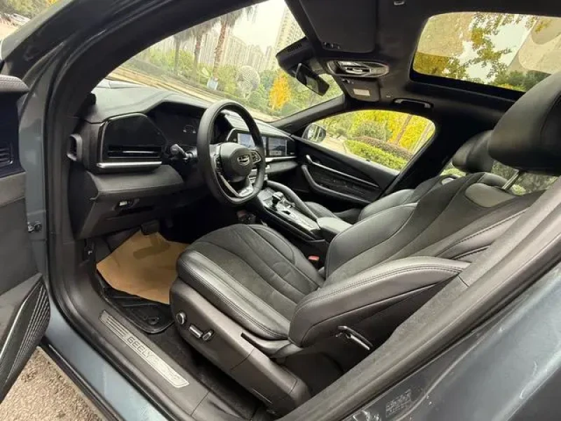 2022 Geely Xingyue L с пробегом 101 000 км