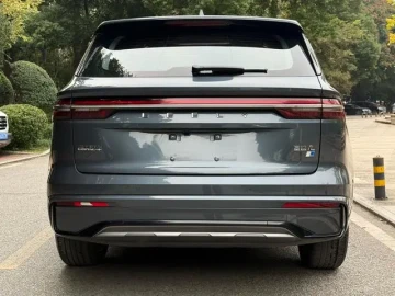 2022 Geely Xingyue L с пробегом 101 000 км