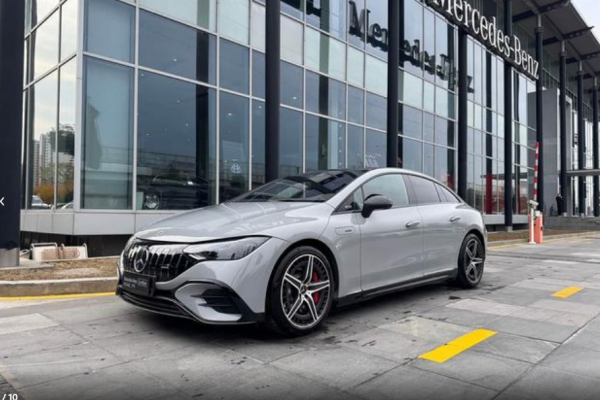2023 Mercedes-Benz EQE AMG с пробегом 34 000 км