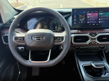 2021 Geely Okavango с пробегом 50 000 км