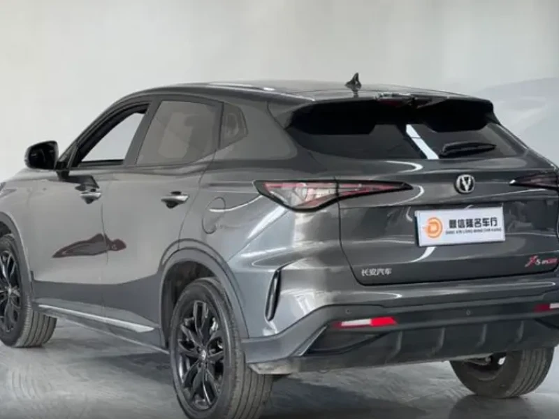 2025 Changan X5 Plus с пробегом 10 000 км
