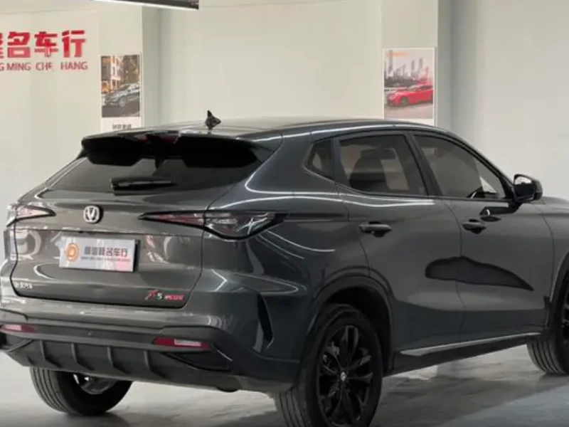 2025 Changan X5 Plus с пробегом 10 000 км
