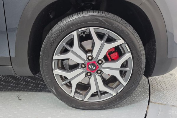 2021 Kia Seltos с пробегом 44 137 км