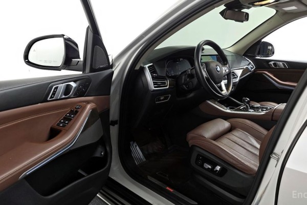 2021 BMW X5 с пробегом 64 379 км
