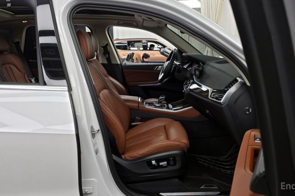 2022 BMW X5 с пробегом 43 898 км