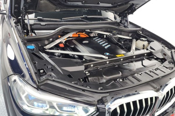 2021 BMW X5 с пробегом 48 058 км