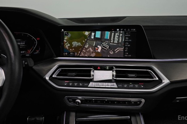 2022 BMW X5 с пробегом 43 949 км