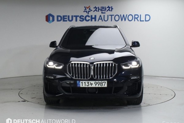 2021 BMW X5 с пробегом 52 049 км