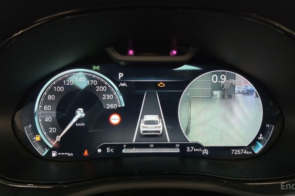 2022 Genesis GV70 с пробегом 72 574 км