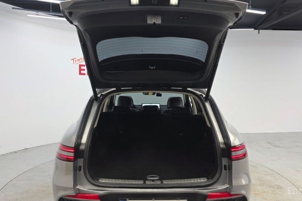 2022 Genesis GV70 с пробегом 72 574 км