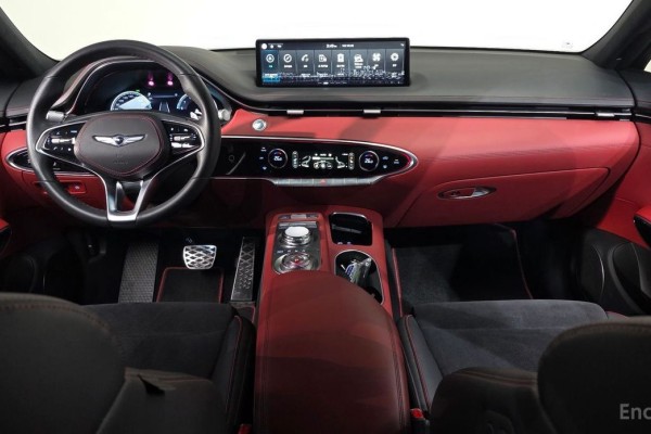 2021 Genesis GV70 с пробегом 51 644 км