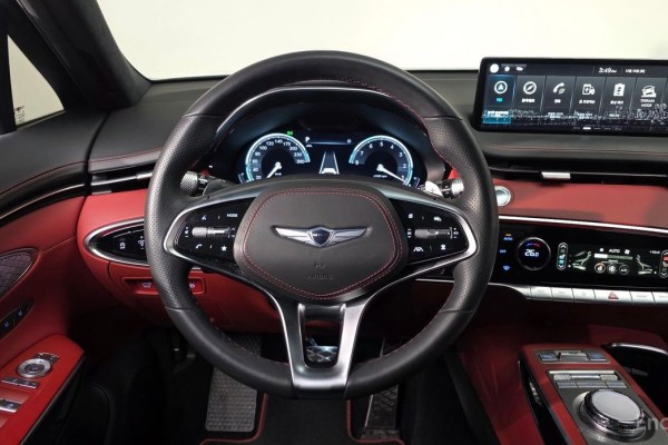 2021 Genesis GV70 с пробегом 51 644 км