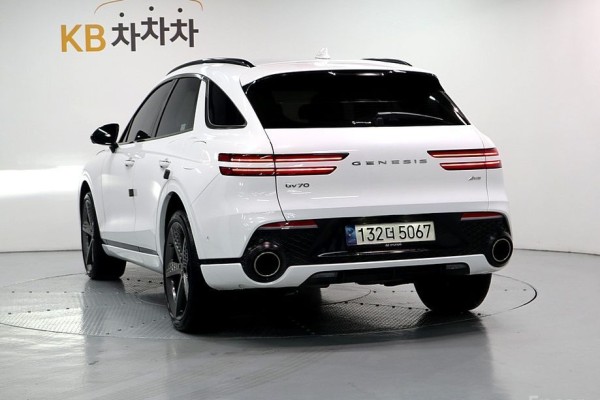 2021 Genesis GV70 с пробегом 51 644 км