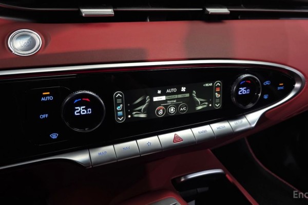 2021 Genesis GV70 с пробегом 51 644 км