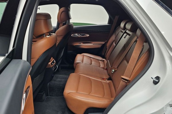 2022 Genesis GV70 с пробегом 52 873 км