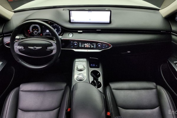 2021 Genesis GV70 с пробегом 80 247 км