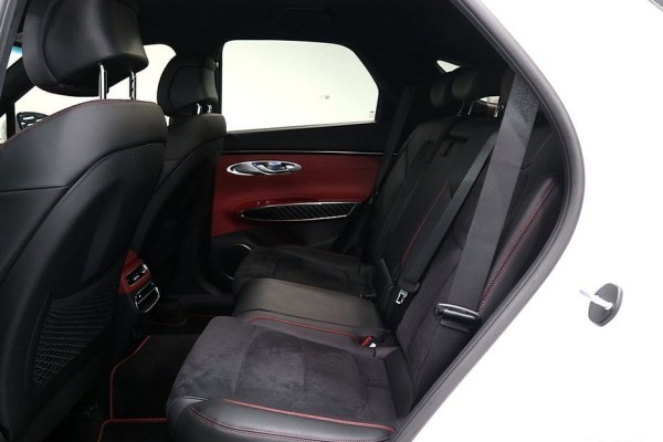 2021 Genesis GV70 с пробегом 51 644 км