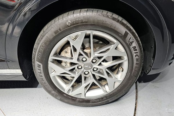 2022 Genesis GV70 с пробегом 102 284 км