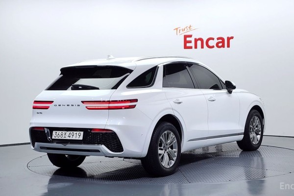 2021 Genesis GV70 с пробегом 132 831 км