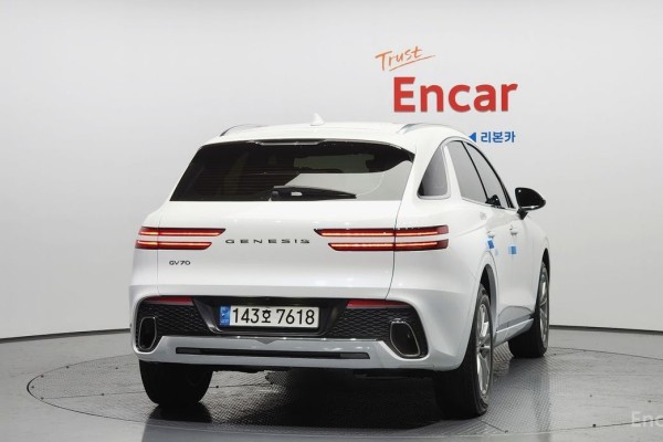 2021 Genesis GV70 с пробегом 73 836 км