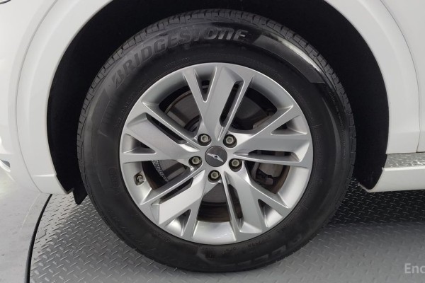 2021 Genesis GV70 с пробегом 73 836 км