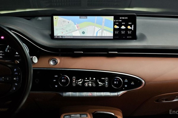 2022 Genesis GV70 с пробегом 102 284 км