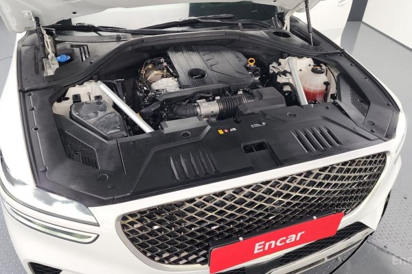 2021 Genesis GV70 с пробегом 132 831 км