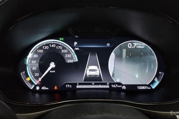 2021 Genesis GV70 с пробегом 132 831 км