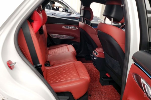 2021 Genesis GV70 с пробегом 58 488 км