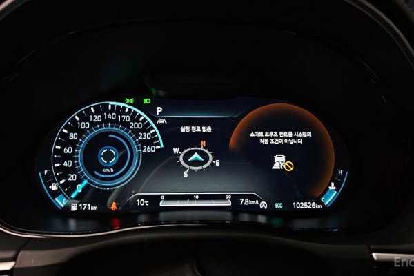 2021 Genesis GV70 с пробегом 102 526 км