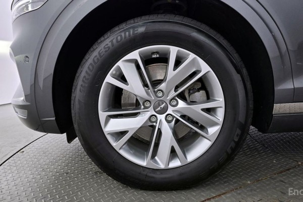 2021 Genesis GV70 с пробегом 50 007 км