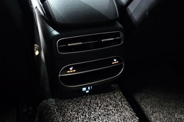 2021 Genesis GV70 с пробегом 102 526 км