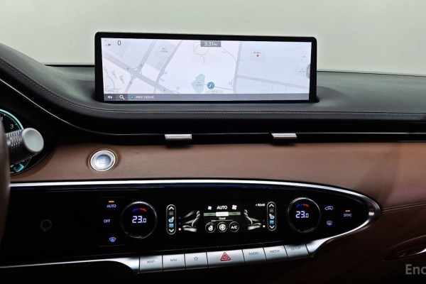 2021 Genesis GV70 с пробегом 50 007 км