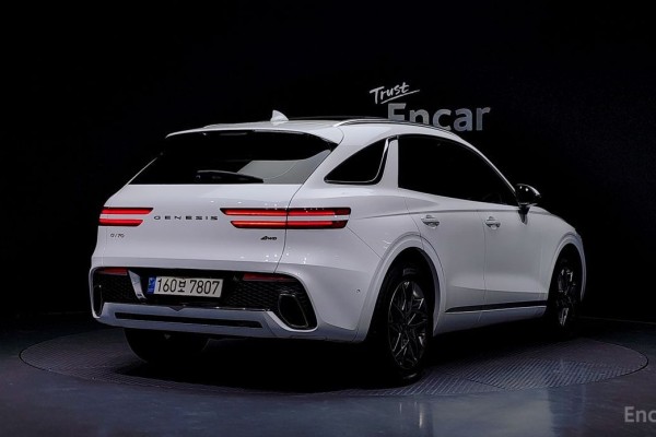 2021 Genesis GV70 с пробегом 68 946 км