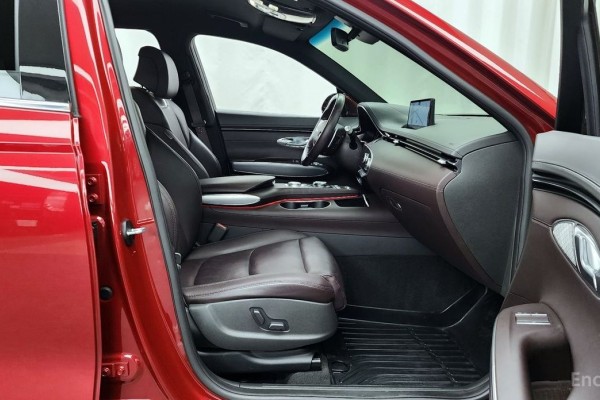 2021 Genesis GV70 с пробегом 78 620 км