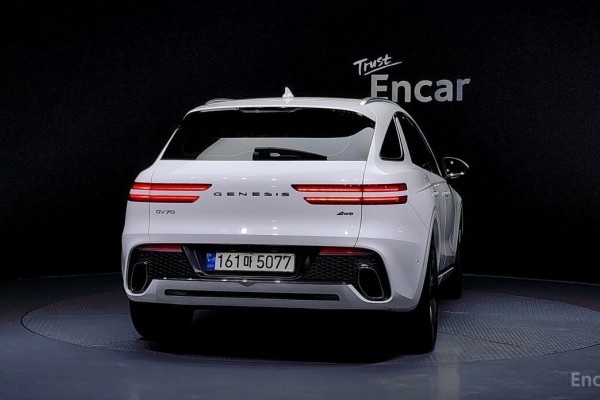 2021 Genesis GV70 с пробегом 74 591 км