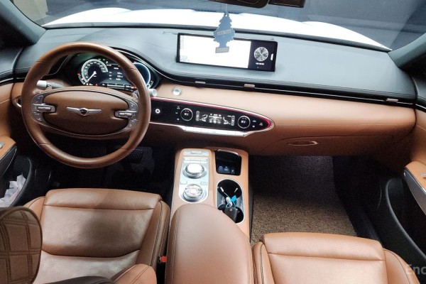 2021 Genesis GV70 с пробегом 74 591 км