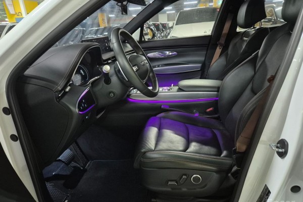 2021 Genesis GV70 с пробегом 40 514 км