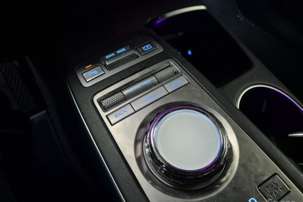 2021 Genesis GV70 с пробегом 40 514 км