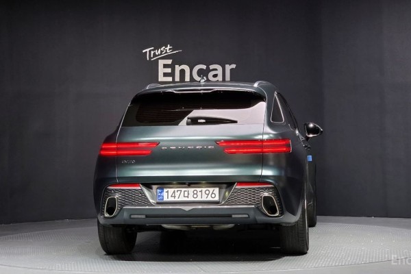 2021 Genesis GV70 с пробегом 81 900 км